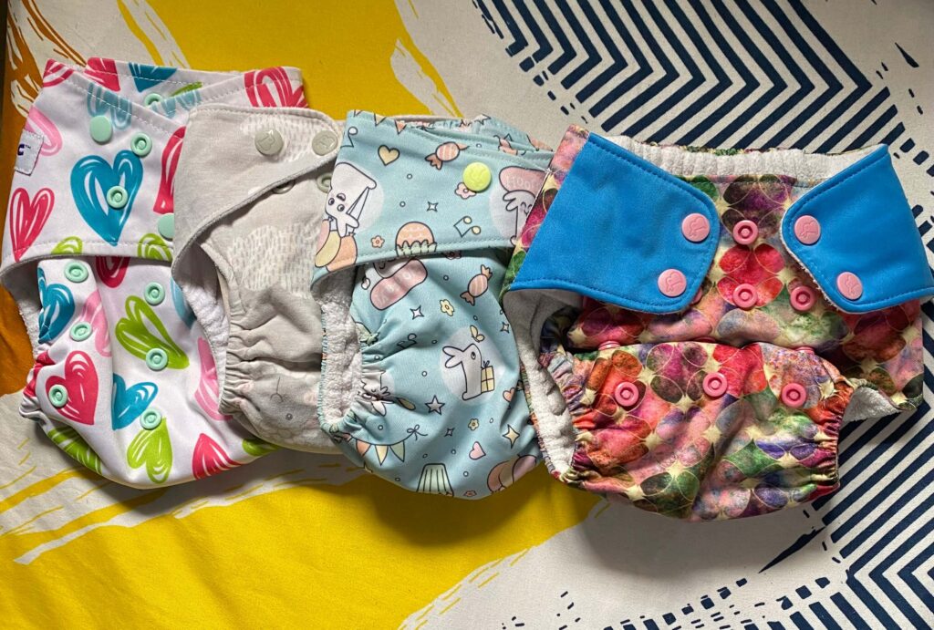 How to use SuperBottoms cloth diaper